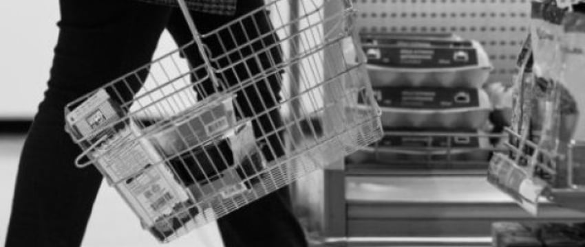 Белорус показал голый зад прямо в магазине – что было дальше