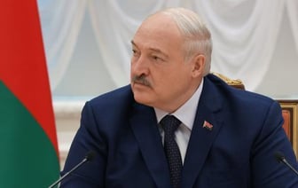 Лукашенко обвинил Запад и оппозицию в отстранении Беларуси от переговоров по Украине