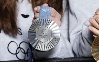 Сколько платят за золотые медали на Олимпиаде в разных странах и Беларуси