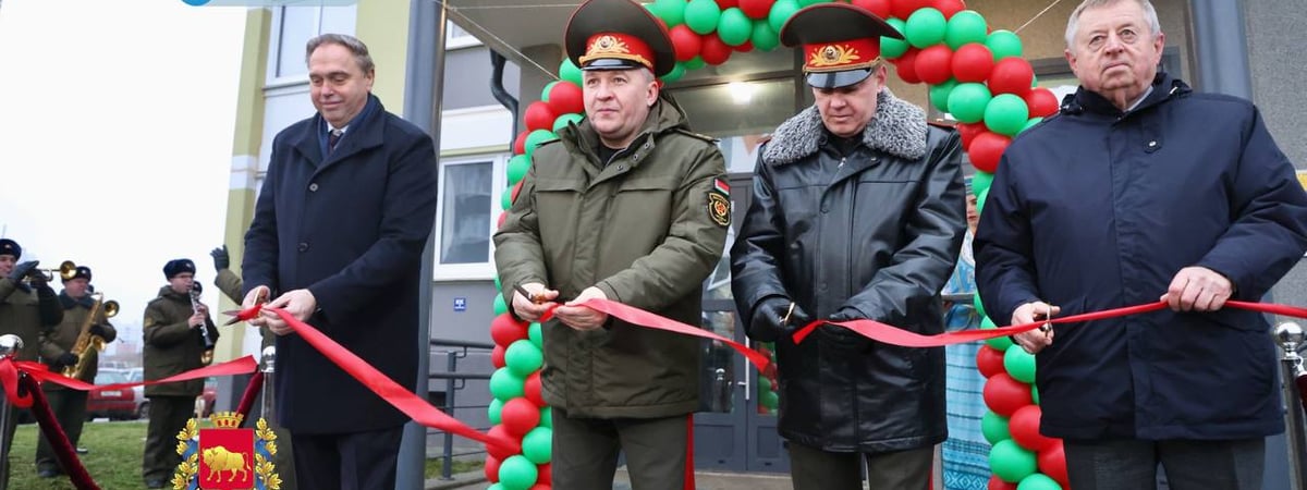 В Гродно военнослужащие получили ключи от арендных квартир