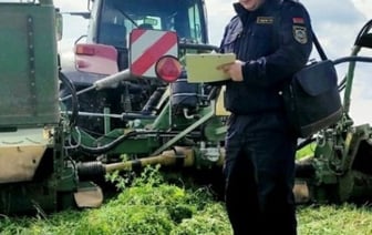 Трагедия на работе: Водитель косилки насмерть переехал коллегу