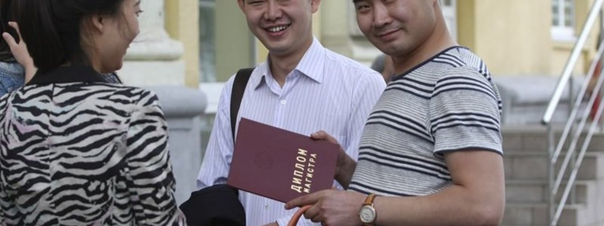 Власть не рассчитывает на уехавших беларусов. Миграционная политика делает ставку на иностранцев