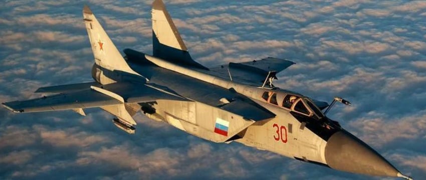 Истребитель Миг-31 помешал бомбардировщикам США залететь в Россию