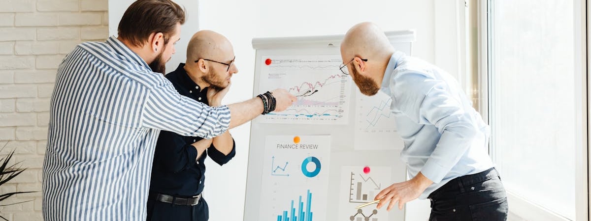 В феврале стоимость акций Tesla упала почти на треть