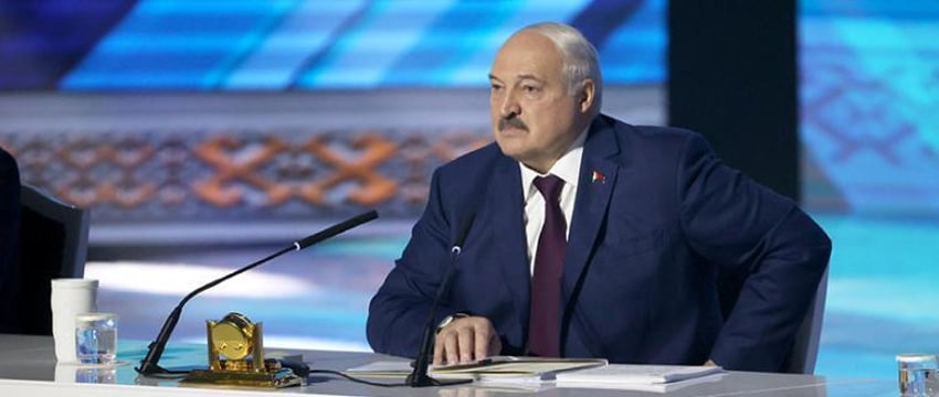 Лукашенко посоветовали воевать вместе с Украиной против России