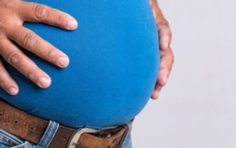 Опасные последствия «пивного живота» раскрыли ученые