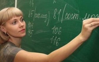 Сколько в Беларуси зарабатывают учителя