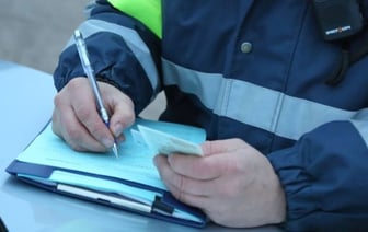 За просроченные права можно получить 3 200 рублей штрафа. Случай водителя из Витебска