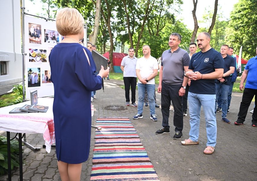 Красочный фейерверк юбилейного ХХ культурно-спортивного фестиваля «Вытокi» в Пружанах