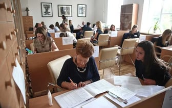 Минобразования предложило белорусским учителям пожаловаться на выполнение «несвойственных функций». На что еще?