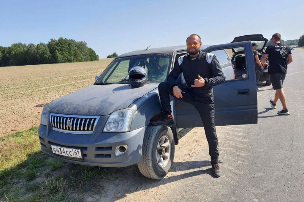 «Машина пролетела 21 метр». Трюк белорусского каскадера получил престижную премию