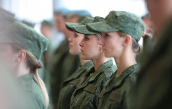 «Если уж очень захотят» — Лукашенко рассказал, как относится к идее мобилизации женщин в армию