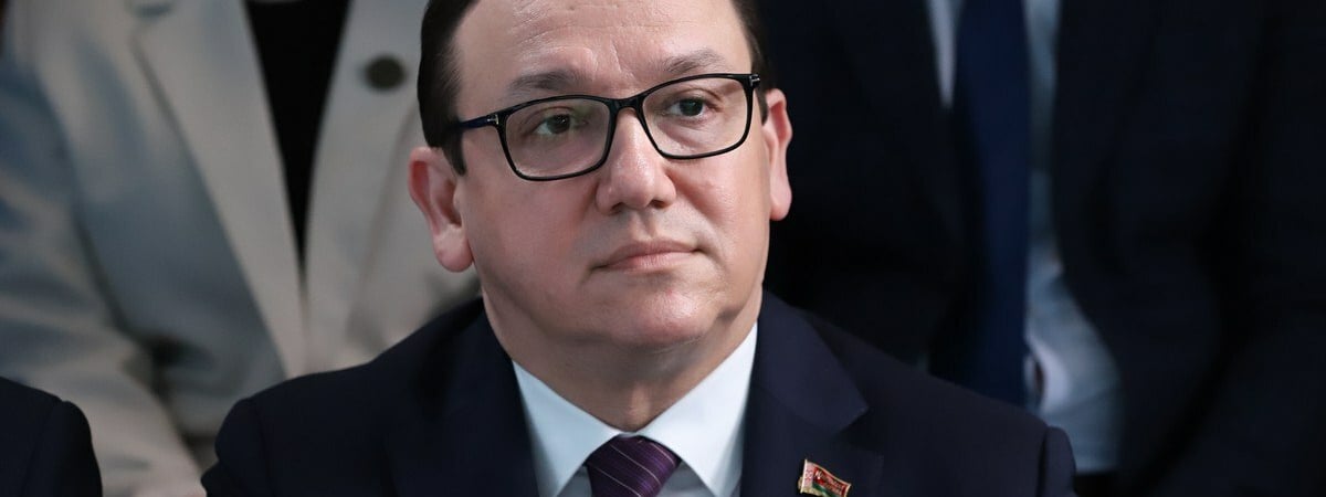 «Привести в порядок СМИ» — Лукашенко назначил министра информации заместителем главы своей администрации