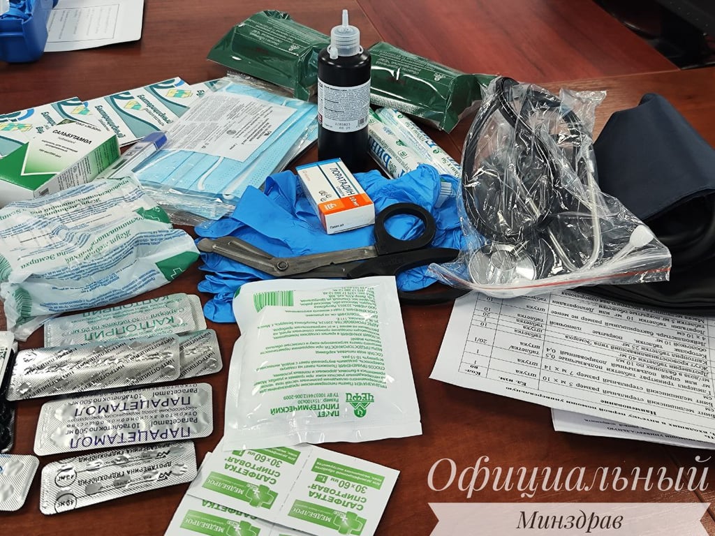 Минздрав обновил содержимое аптечек для автомобилей и предприятий