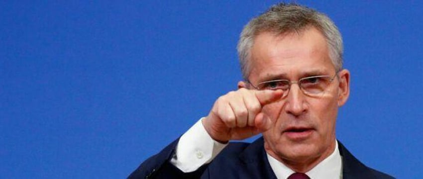 Столтенберг: призыв к снятию ограничений на удары по военным целям в России
