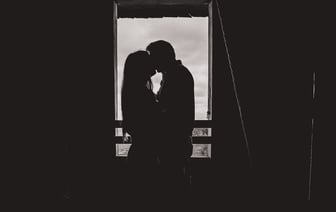 На 20 лет посадили витеблянина, зарезавшего жену и пытавшегося зарезать ее любовника