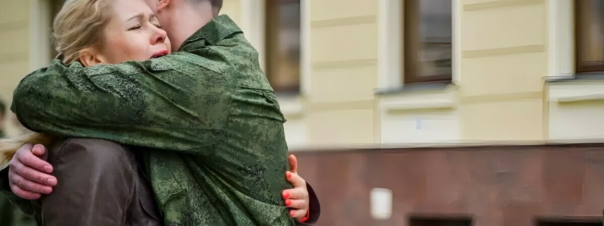 Белорусов обязали являться по SMS-повесткам в военкоматы, иначе — штраф