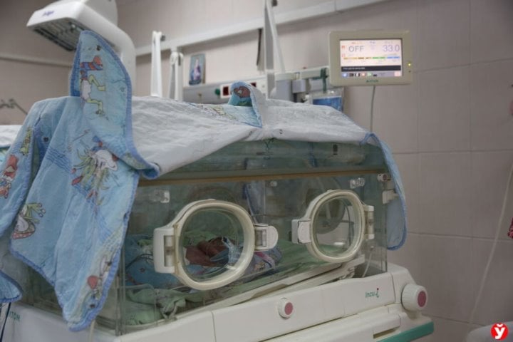 Выхаживание ребенка весом меньше кило стоит $200 000 в год. Как в Беларуси спасают жизни