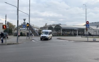 «За проезд передайте!». Что надо знать пассажиру о проезде в маршрутках
