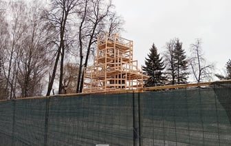 В Гродно продолжается ремонт памятника в парке Жилибера