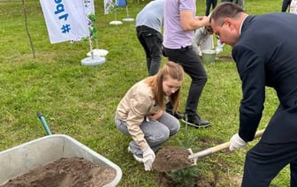 В Бресте заложили памятную аллею