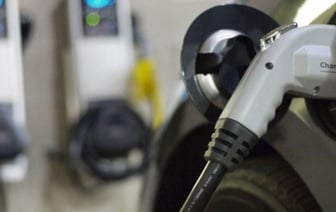 Житель Барановичей похитил зарядное устройство для электромобиля за Br6,5 тыс. и сдал на металлолом