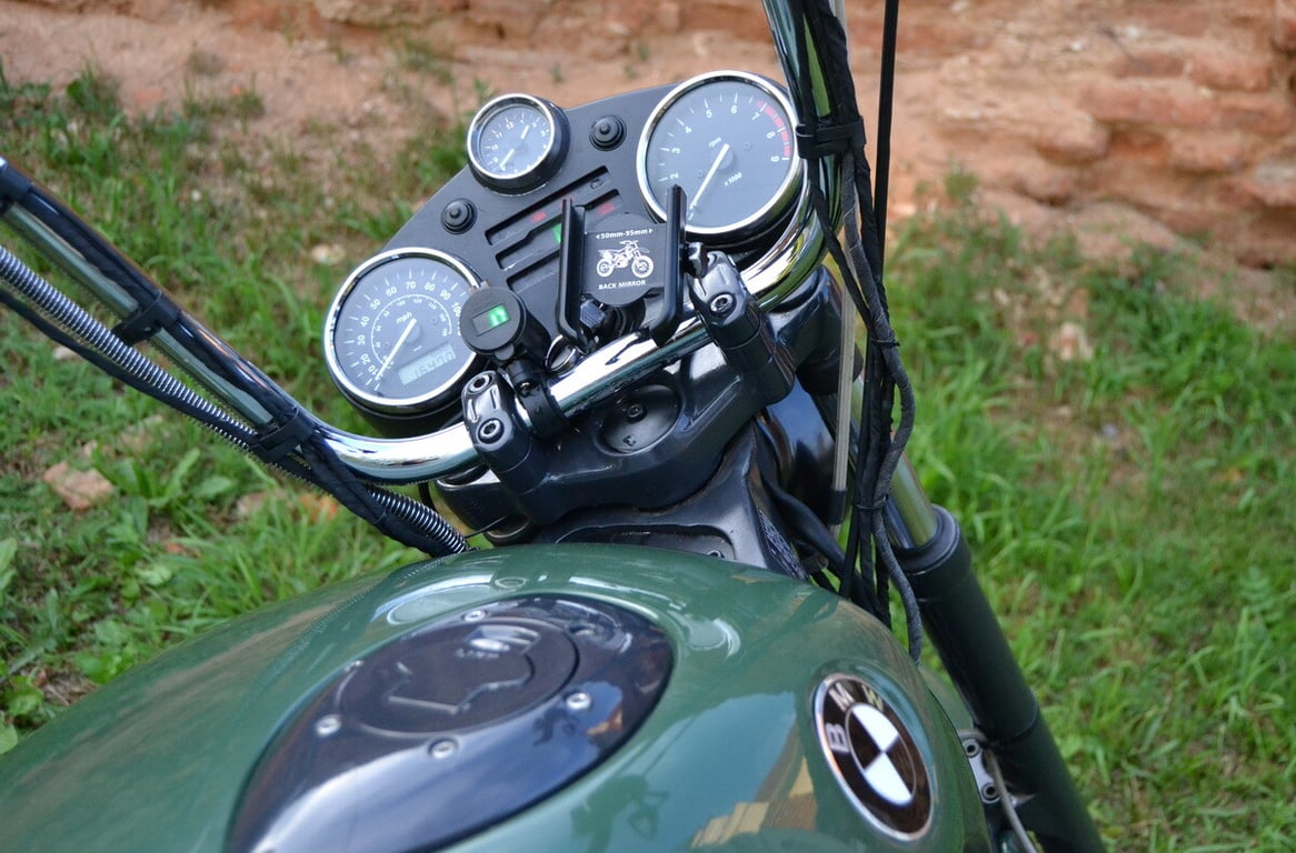 Житель Брестской области три года колесит на легендарном BMW R 1200C