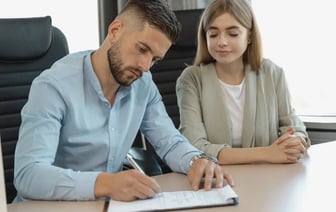 При каком документе на работе белорусам не дадут отпуск? Адвокат пояснила — Полезно