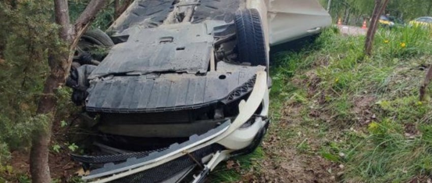 В Бресте перевернулся Mercedes. Подробности ДТП