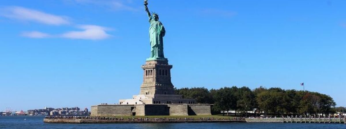 «Похоже, вы ее презираете». Французский евродепутат потребовал от США вернуть статую Свободы