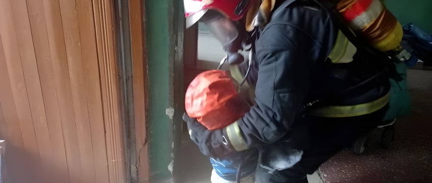 В Витебске горело общежитие «Эвистора», спасены и эвакуированы более полусотни человек