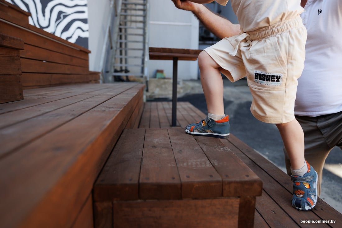 Самый масштабный сбор в Беларуси. Родителям нужно почти $3 миллиона на спасительный укол для сына