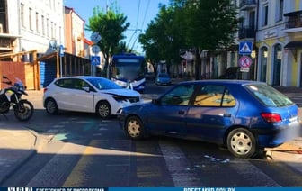 ДТП между Siat и Peugeot в центре Бреста