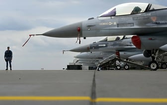 Украина уже готовит аэродромы для истребителей F-16. В том числе «Быстрый трек»
