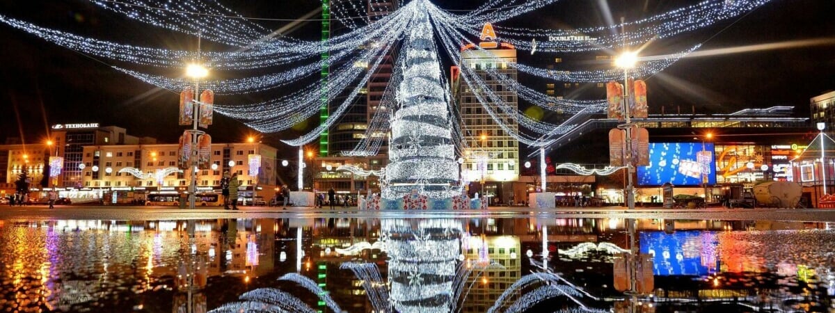 Энергетики рассказали, когда и где в Минске ждать новую иллюминацию к Новому году