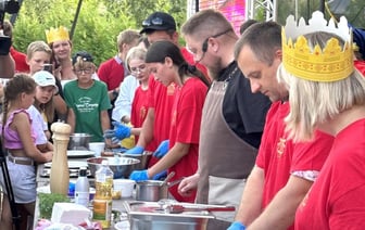Конкурс пельменей, сосисочный забег и концерт — под Гродно отметят День рождения Мясного короля