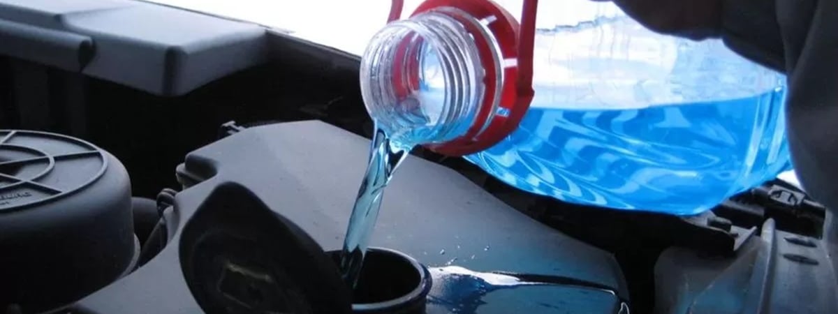 Превышения нормы — в 680 раз. Минздрав дал список запрещенных из-за метанола «незамерзаек» — Полезно