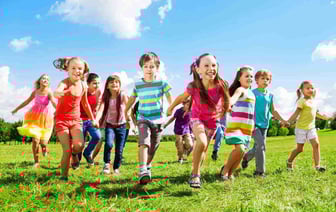 В школах Беларуси наступают каникулы — сколько они продлятся