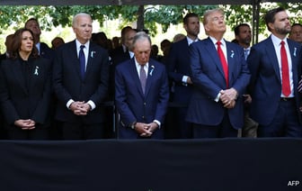 После нескольких часов бурных дебатов Трамп и Камала Харрис посетили мемориал жертвам 11 сентября