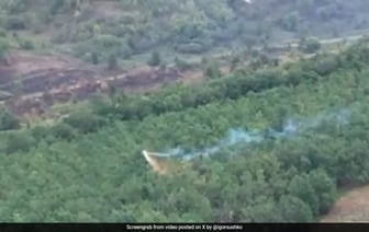Видео: украинский беспилотник "Дракон" проливает расплавленный металл на российские позиции