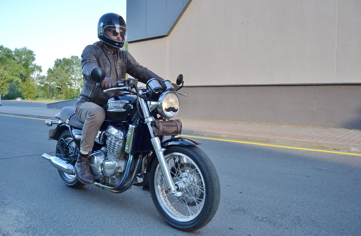 Житель Жабинки случайно приобрёл уникальный Triumph Thunderbird 900