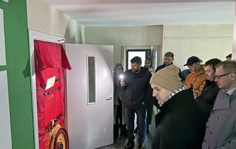 В минской новостройке установили «аэродверь». Это что такое?