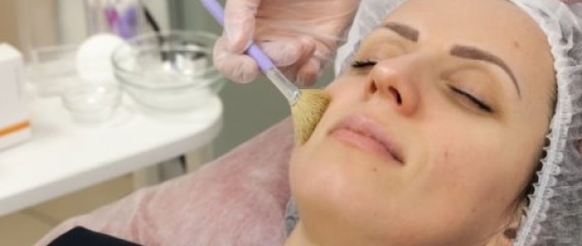 В Беларуси меняются требования к врачам-косметологам, фармацевтам, главврачам санаториев