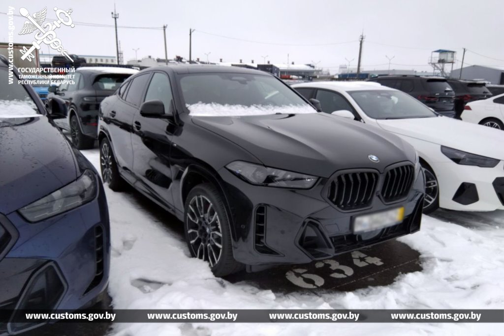 Почти новый BMW X6 ввозили в Беларусь по заниженной в полтора раза стоимости