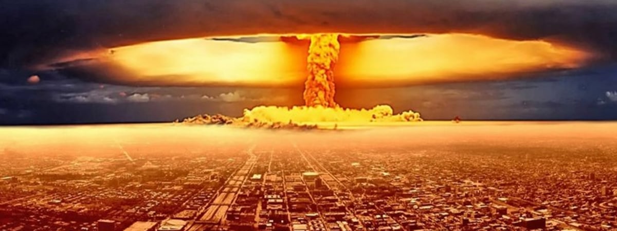 Эйдельман: «Обезумевший диктатор с доступом к ядерной кнопке может держать в заложниках не только Украину, но, по сути, и весь мир»