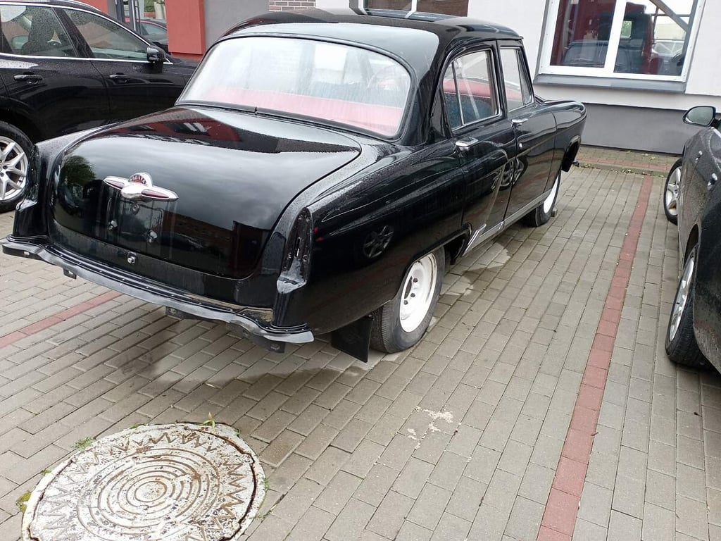 В Беларуси на аукцион выставлен ГАЗ 1962 года выпуска. Вот сколько просят за ретроавто