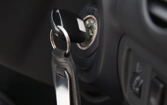 Житель Бреста угнал автомобиль знакомой и попал в ДТП