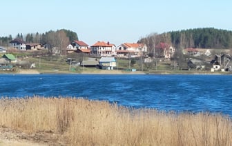 Цена — 110 тысяч долларов. В деревне под Минском продали участок, за который боролись 13 человек