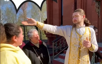 Назначение святой воды: бабушки требуют больше
