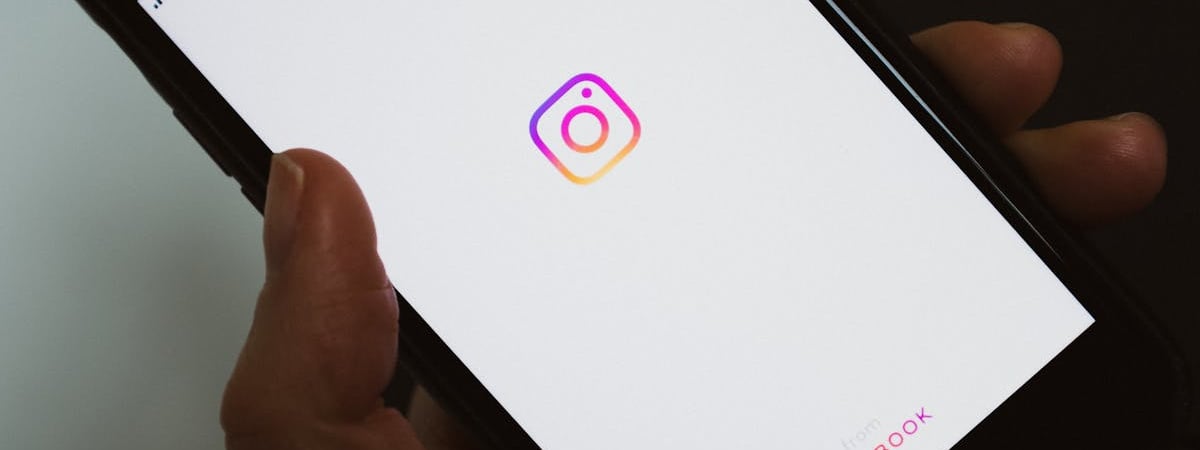 Оператор life:) в 2023 году заметно сократил операционный убыток